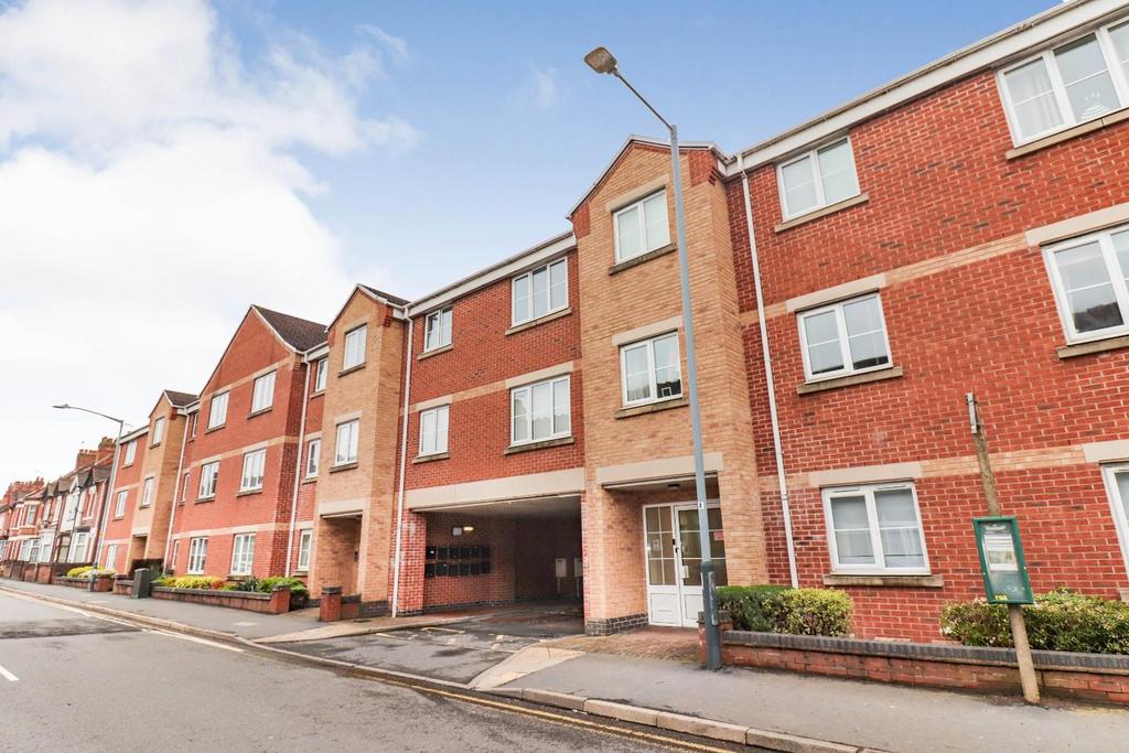 Henry Street, Nuneaton 2 bed apartment £115,000