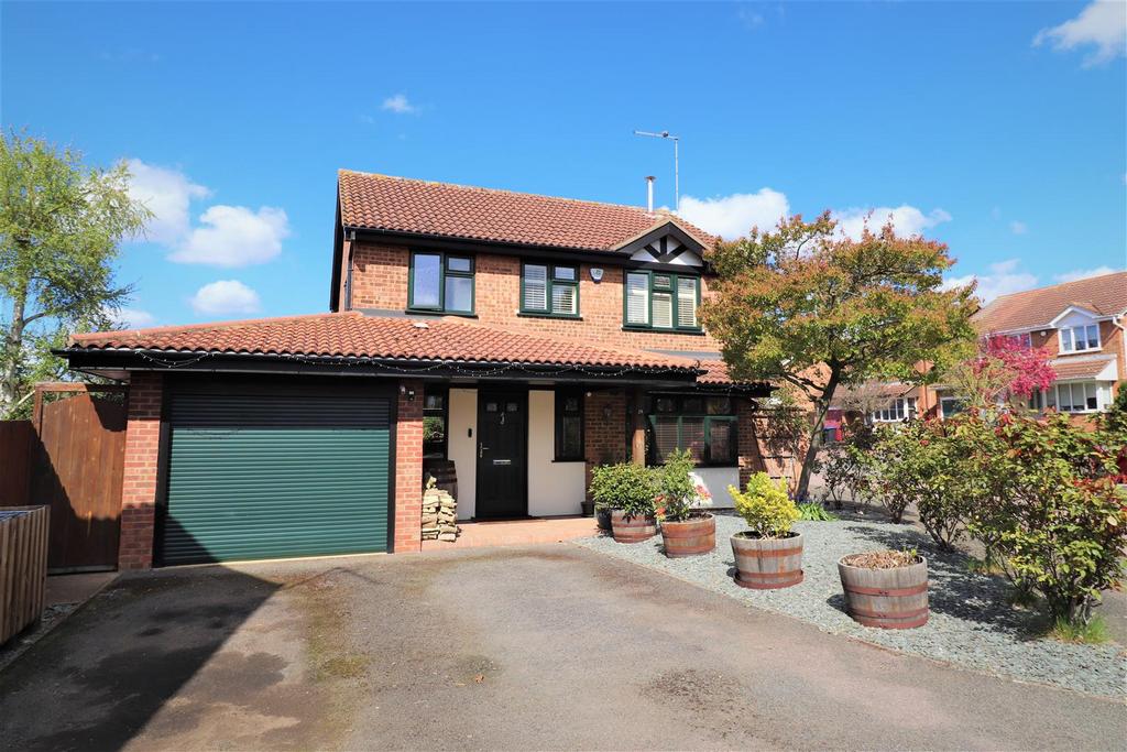Tiffany Gardens, East Hunsbury, Northampton 4 bed detached house for