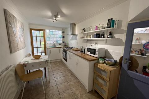 11 Gors Road, Burry Port, SA16 0EL