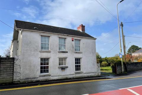 Broom Cottage, 5 Lando Road, Pembrey, Burry Port, SA16 0UW