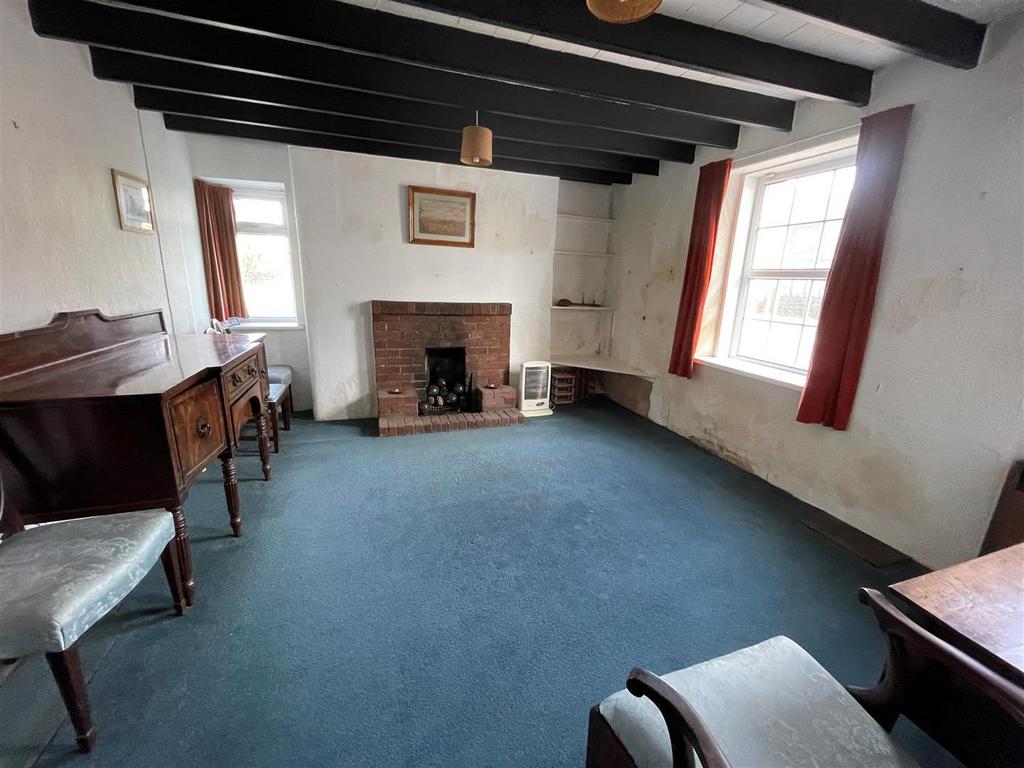 Front Sitting Room