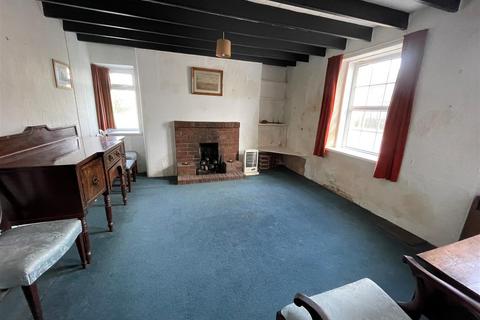 Broom Cottage, 5 Lando Road, Pembrey, Burry Port, SA16 0UW