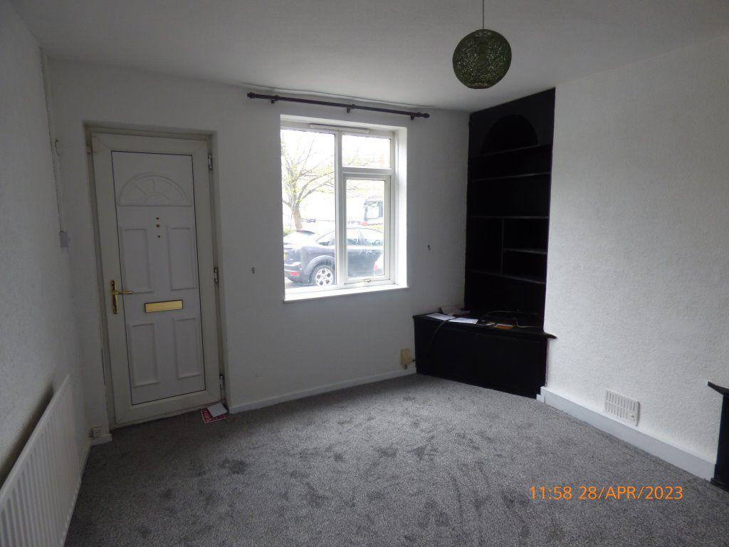 Station Road, Ilkeston. DE7 5LE 2 bed terraced house £675 pcm (£156 pw)