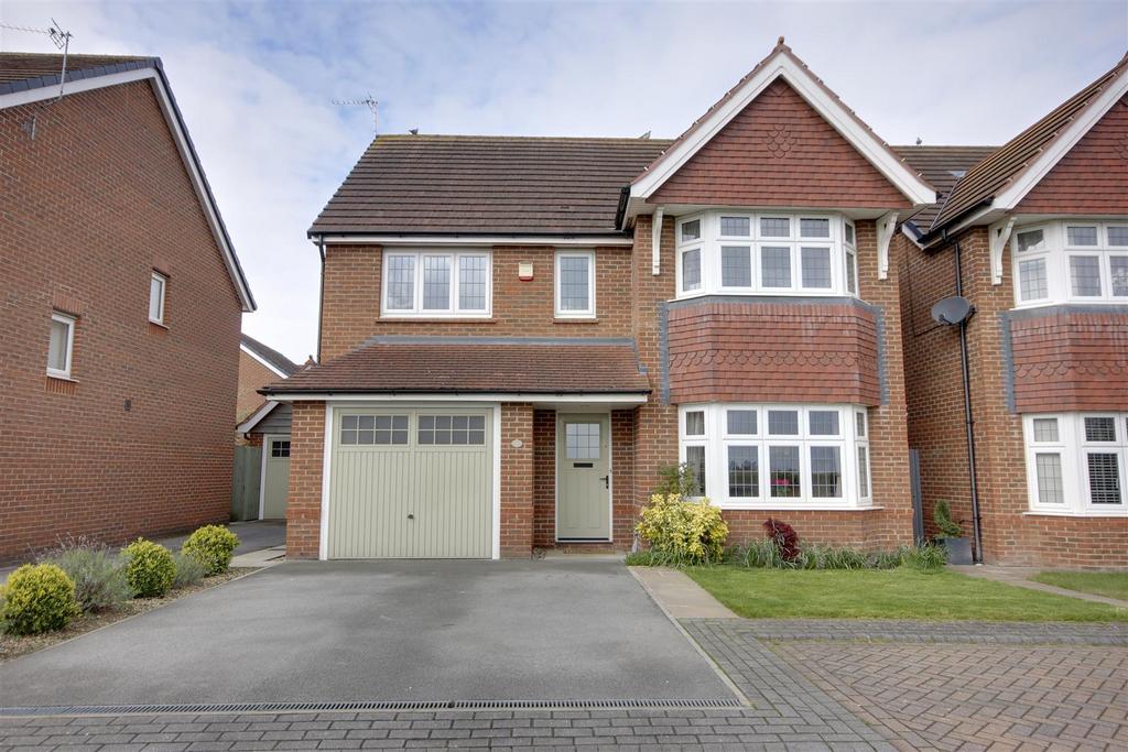 Whitsun Grove, Cottingham 4 bed detached house for sale £350,000