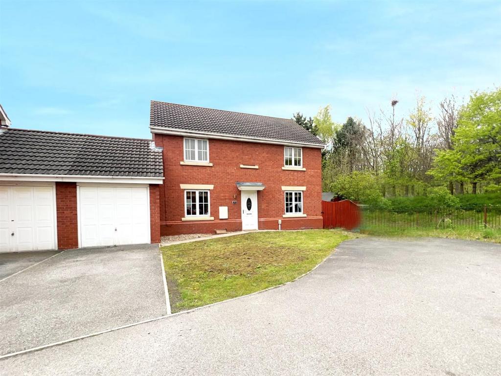 Alder Close, Brough 4 bed detached house for sale £325,000