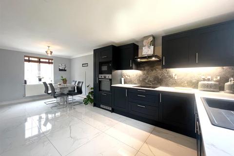 14 Alder Close, Brough, HU15 1ST