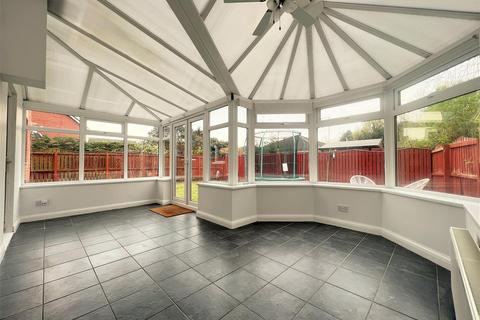 14 Alder Close, Brough, HU15 1ST