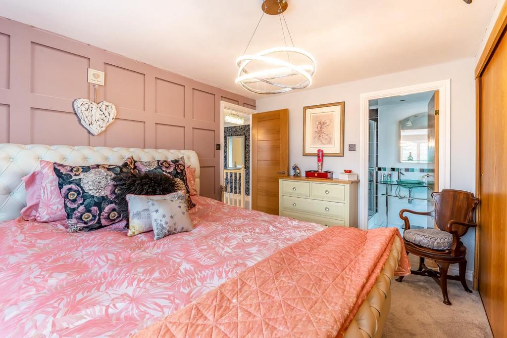 8550541-interior24.jpg