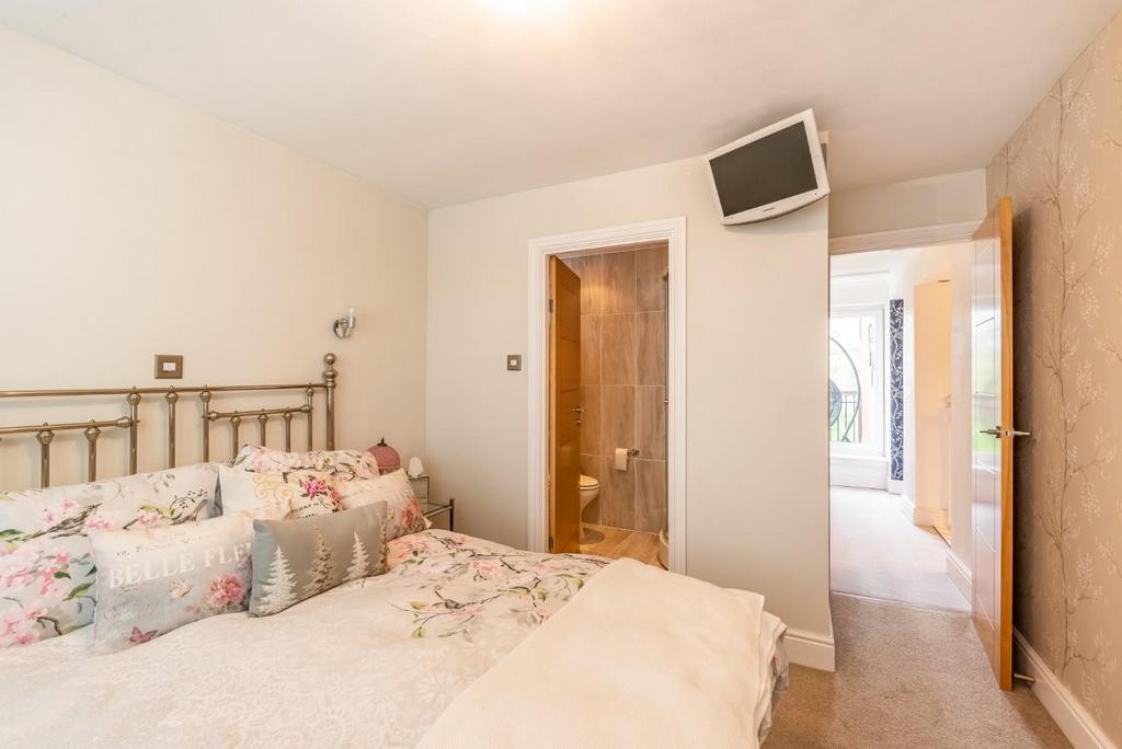 8550541-interior33.jpg