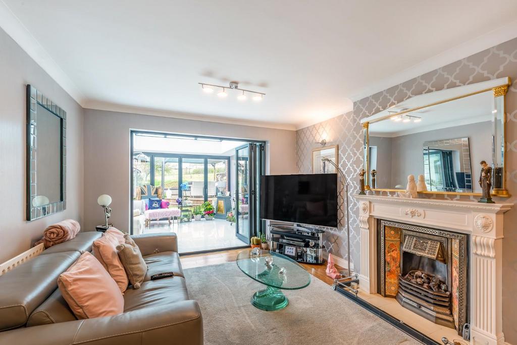 8550541-interior11.jpg