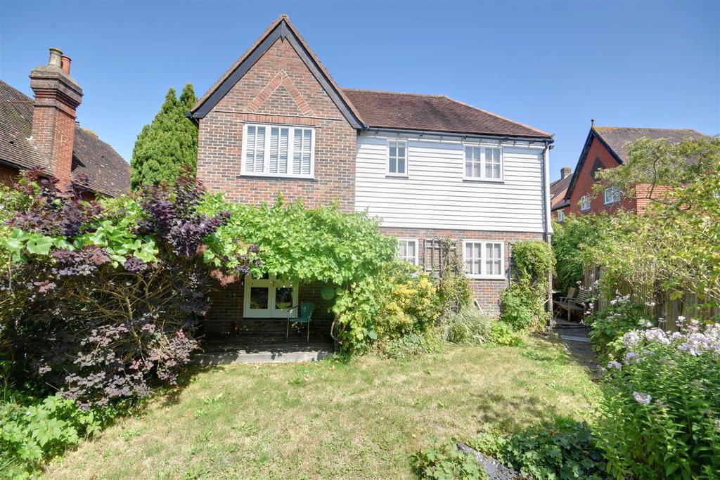 Six Bells Mews, Northiam 3 bed detached house for sale £475,000