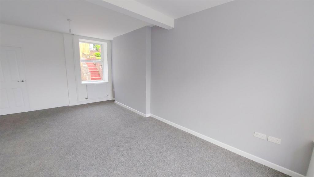 Garnwen Road, Maesteg 4 bed semidetached house £180,000