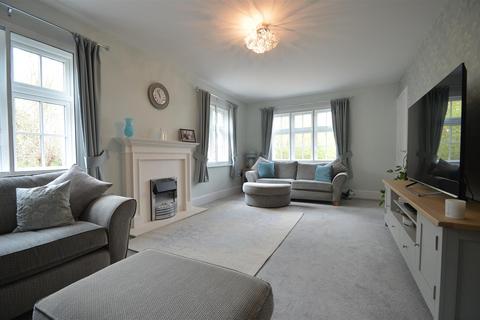 4 bedroom detached house for sale - Odell Way, Shefford