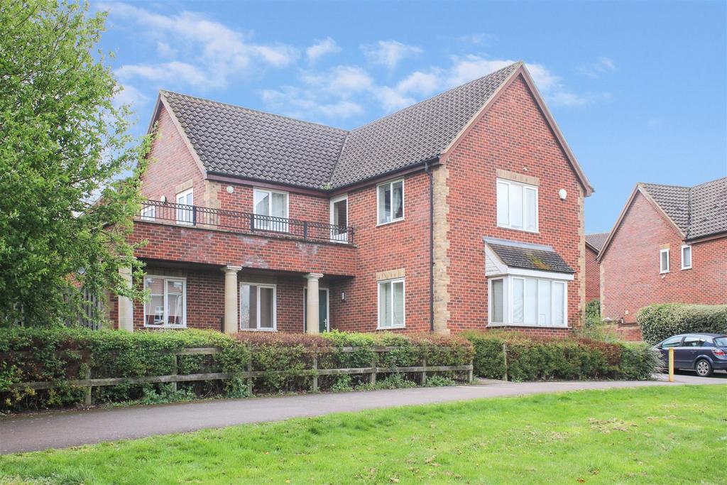 Vernier Crescent, Medbourne, Milton Keynes 6 bed detached house for