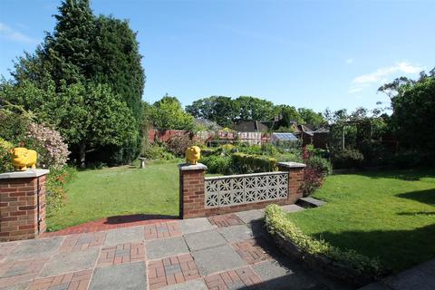 11 Hill Lane, Bassetts Pole, Sutton Coldfield, B75 6LE