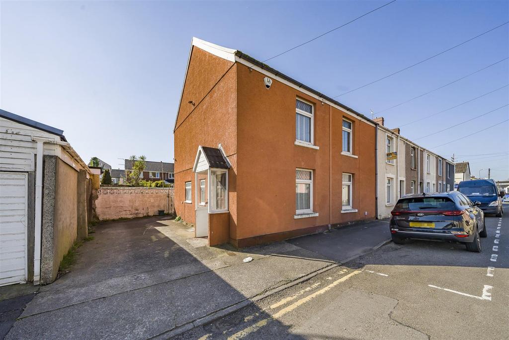 Vincent Street, Sandfields, Swansea 3 bed end of terrace house for sale
