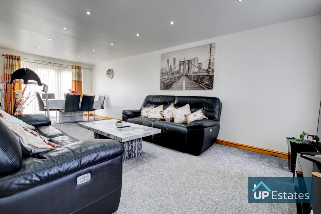 Foxton Road, Binley, Coventry 3 bed semidetached house £280,000
