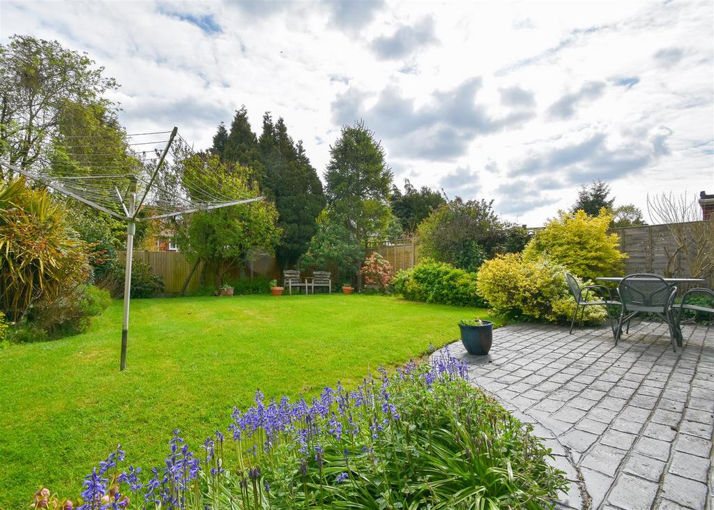39 Keepers Lane, Codsall, Wolverhampton 4 bed detached house £485,000
