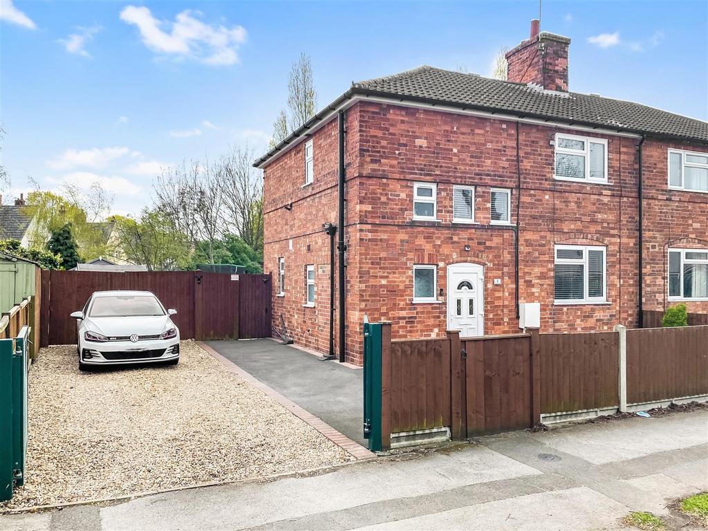 Boundary Road, Newark 3 bed semidetached house for sale £210,000