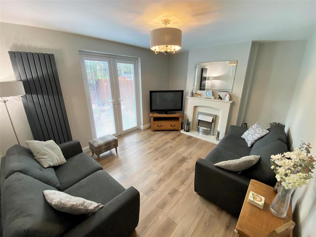 Boundary Road, Newark 3 bed semidetached house £220,000