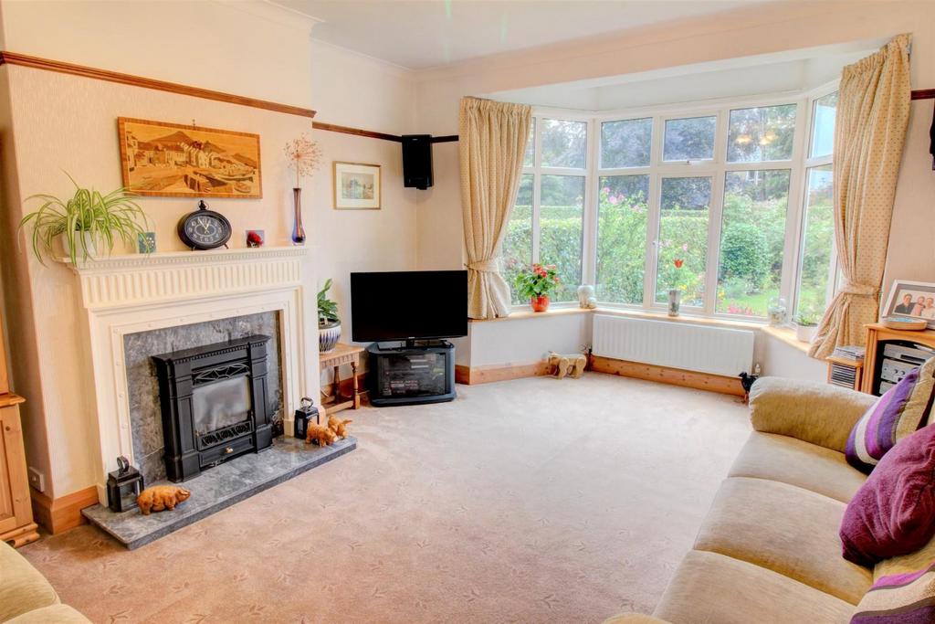 West Acres, Alnwick 4 bed semidetached house £400,000