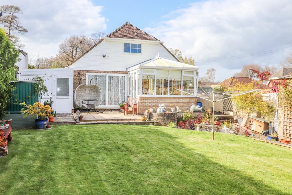 Westfield Lane, St Leonards on Sea, TN37 2 bed detached bungalow for sale £425,000