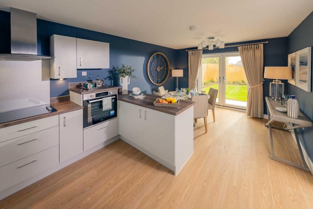 Hotchkin Gardens Show Bungalow - Kitchen /...