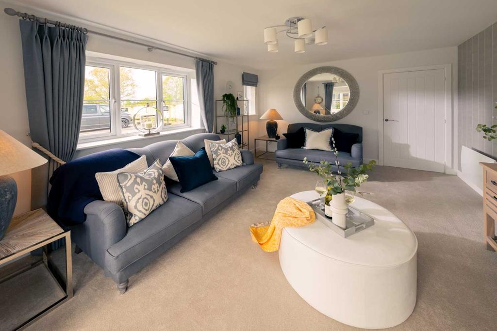 Hotchkin Gardens Show Bungalow - Living Room