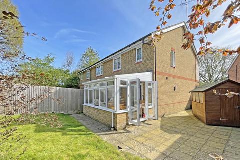 3 bedroom end of terrace house for sale, Fox Close, Hassocks, West Sussex BN6 8YG