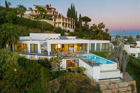7 bedroom villa, El Herrojo, Benahavis, Malaga