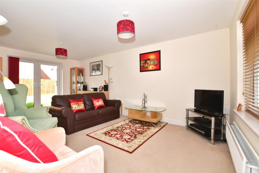 Keele Avenue, Maidstone, Kent 4 bed detached house for sale £450,000