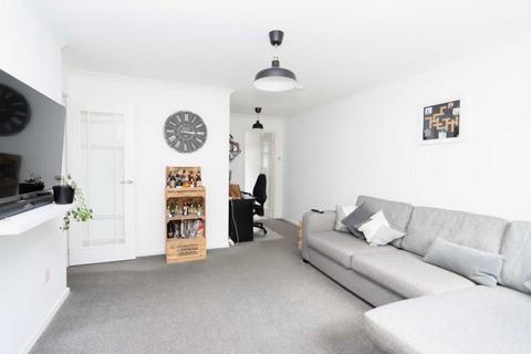 4 Maynarde Close, Plymouth, PL7 2XX