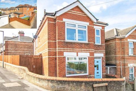 3 bedroom detached house for sale - Francis Road, Parkstone, Poole, Dorset, BH12