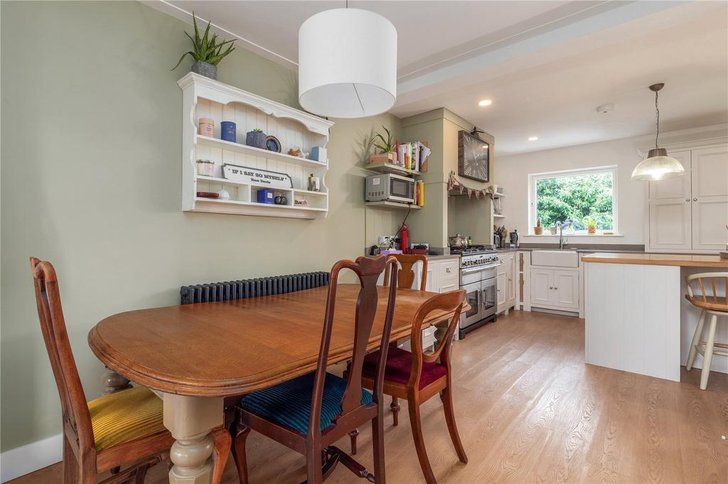 Dining/Kitchen