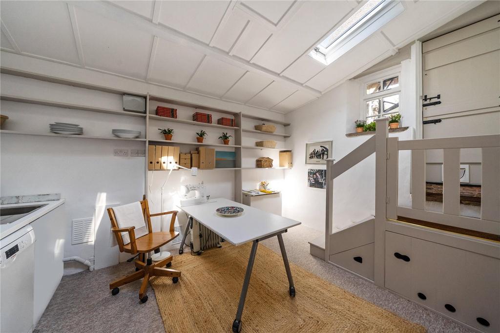 Studio/Craft Room