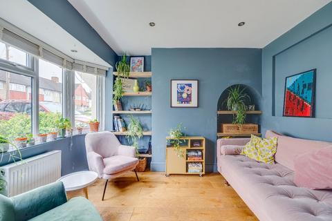 251 Fulwell Park Avenue, Twickenham, TW2 5HD