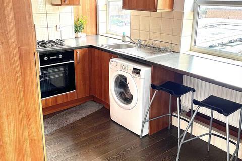 1 bedroom apartment to rent, Ritherdon Road, London