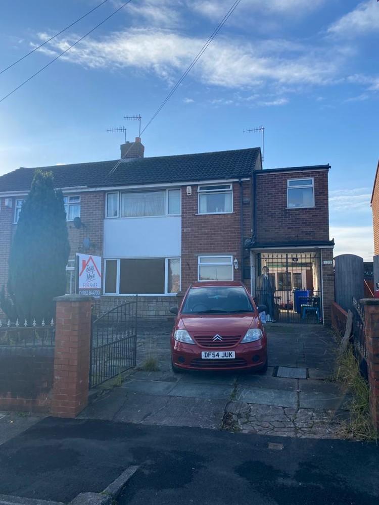 Chell heath road, StokeonTrent ST6 7LR 3 bed detached house £145,000