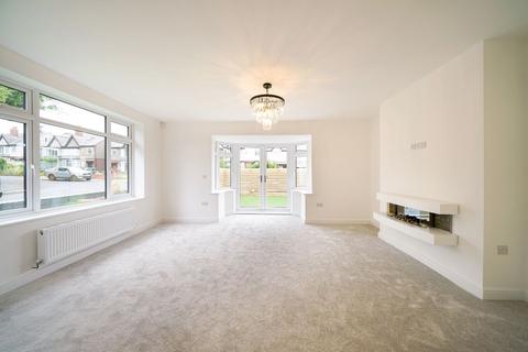 3 bedroom bungalow to rent - Kingsbury Avenue, Bolton, Greater Manchester, BL1