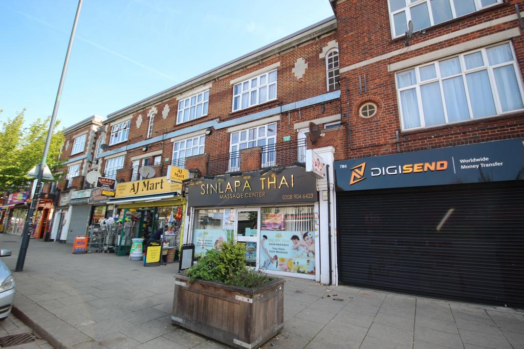 Harrow Road, Wembley, Middlesex HA0 2 bed flat £295,000