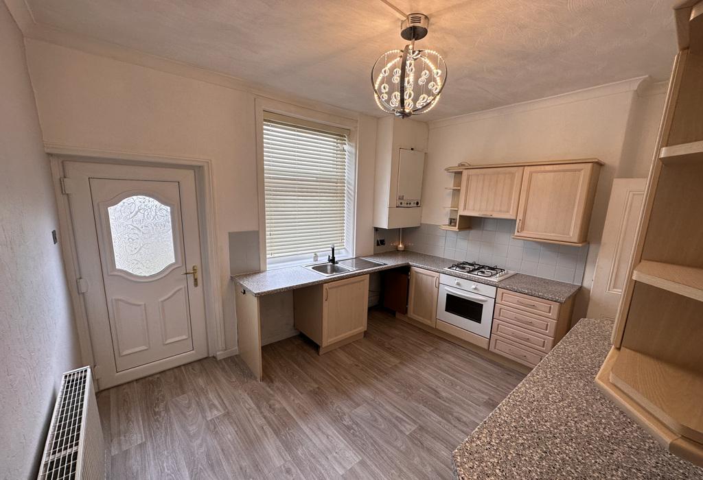 Hufling Lane, Burnley, Lancashire 2 bed terraced house £625 pcm (£144 pw)