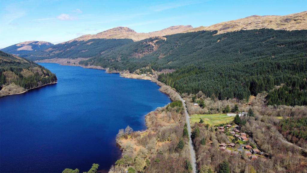 Ash Lodge, 13 Whistlefield Lodge, Loch Eck, DUNOON, PA23 8SG 1 bed
