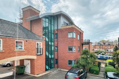 20 Diglis Court, Worcester, WR5 3BF