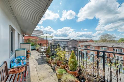 20 Diglis Court, Worcester, WR5 3BF