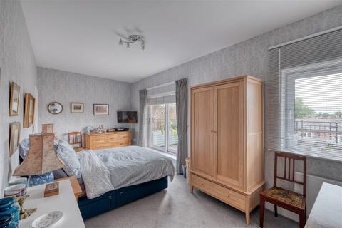 20 Diglis Court, Worcester, WR5 3BF