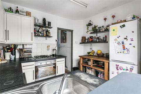 21 Thomson Crescent, Croydon, CR0 3JT