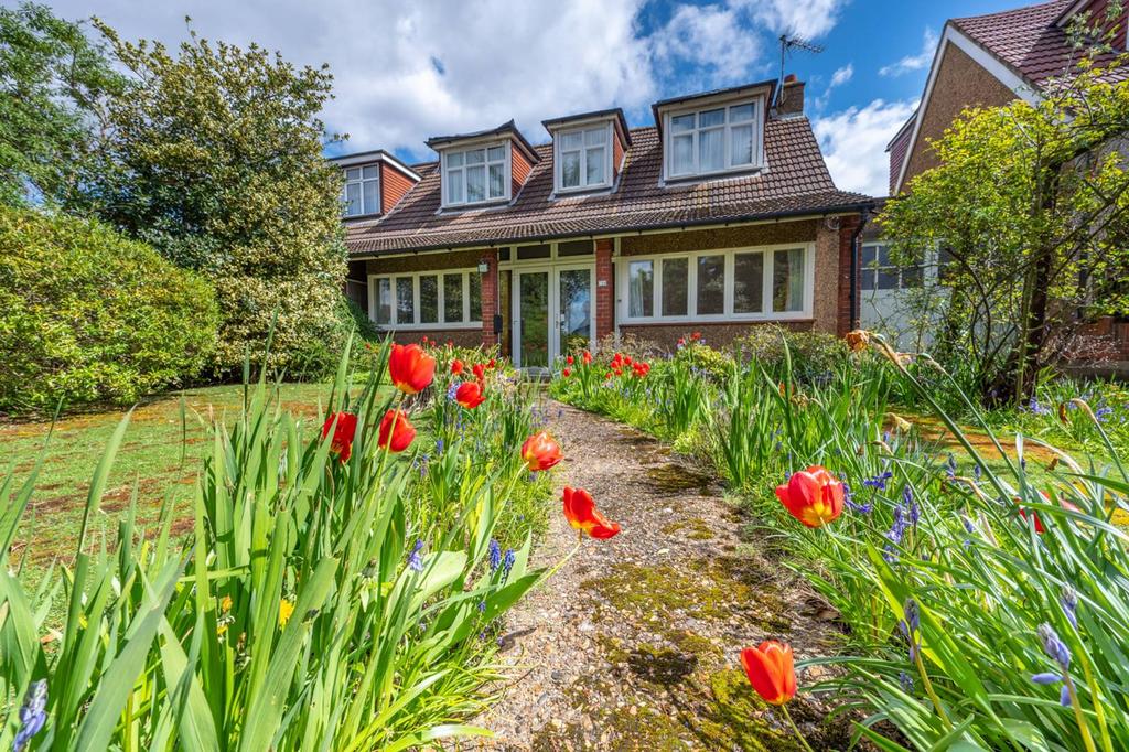 Wembley Hill Road, Wembley Park, Wembley, HA9 3 bed bungalow for sale
