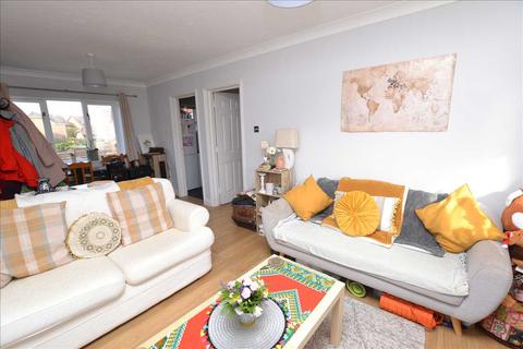 2 bedroom flat for sale, Ramshaw Drive, Chelmsford