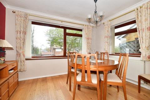 17 Forge Lane, Horton Kirby, Dartford, DA4 9DR