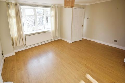 2 bedroom townhouse to rent, Westacre, Stoke-on-Trent